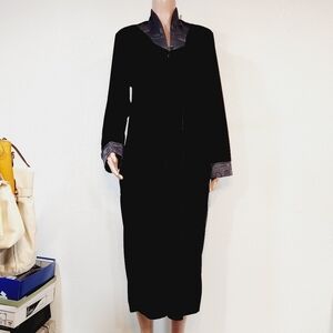 Jasmine Rose Signature Womens Intimate Velvet Embroidered Long Robe Size L